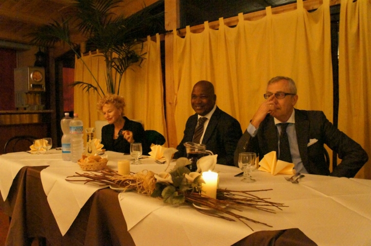 Italie: Jean Paul Soro, candidat aux législatives reçoit à diner l’Ambassadeur et des opérateurs économiques italiens